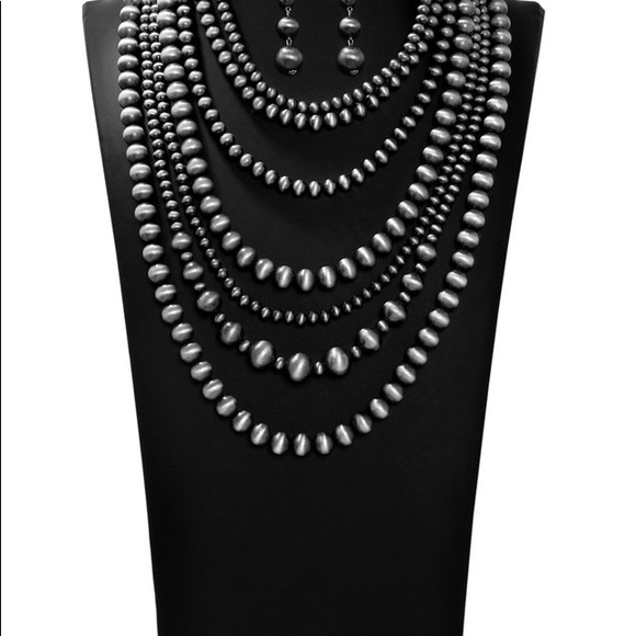 Jewelry - Picture 8 of 8